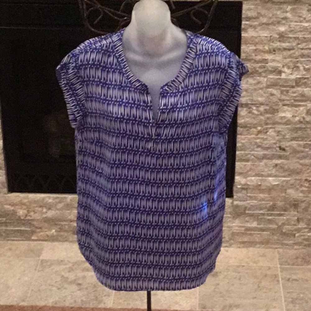 KENAR SLEEVE-LESS BLOUSE